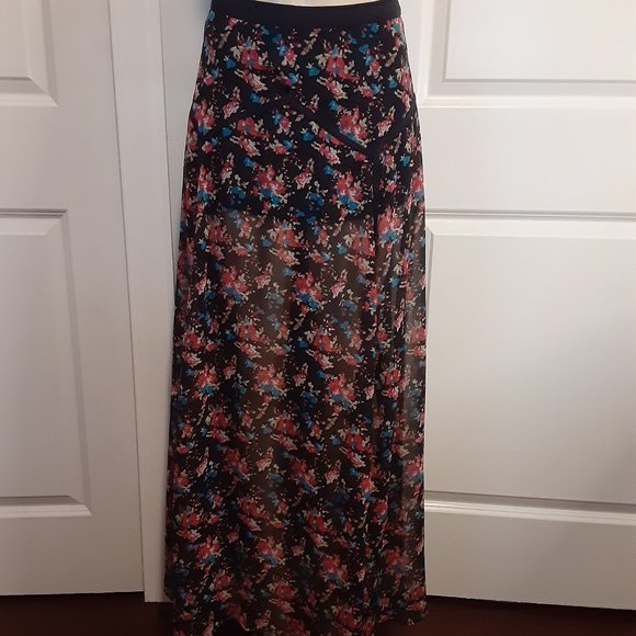Forever 21 black floral maxi skirt  Ribbon Yoke Details - Picture 2 of 13